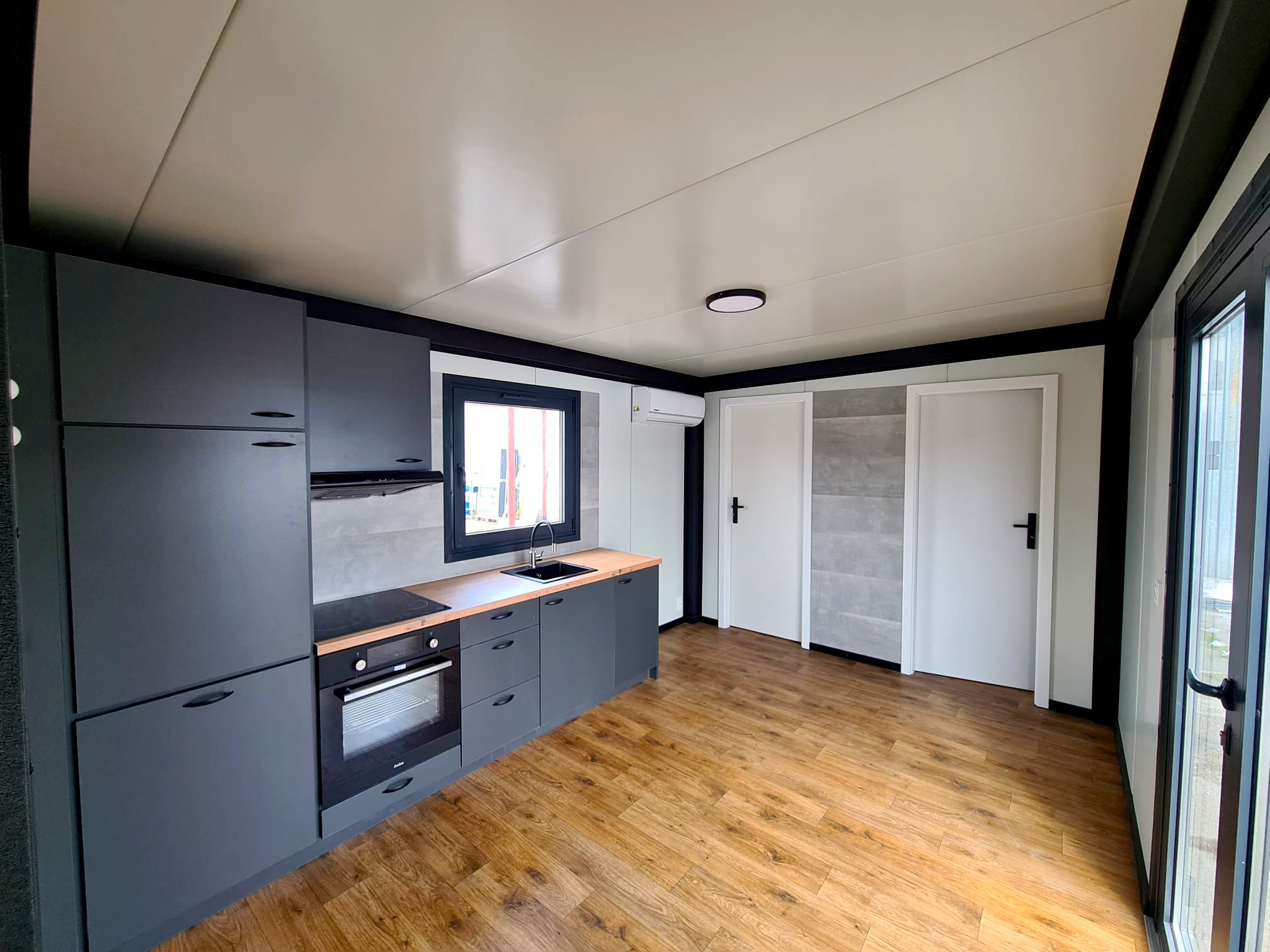 Całoroczne kontenery modułowe